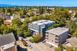 7600 Greenwood Ave N, Seattle, WA 98103 - Photo 2