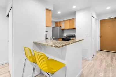 7600 Greenwood Avenue N #209, Seattle, WA 98103 - Photo 10