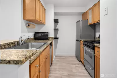 7600 Greenwood Avenue N #209, Seattle, WA 98103 - Photo 12