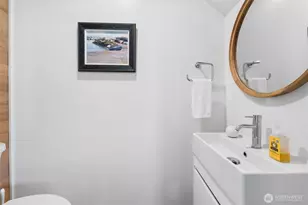10112 NE 68th St, Kirkland, WA 98033 - Photo 18