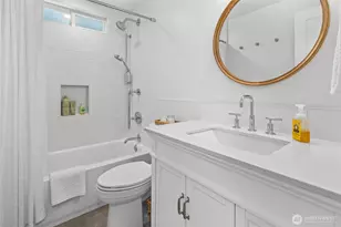 10112 NE 68th St, Kirkland, WA 98033 - Photo 20