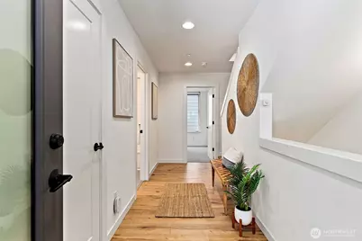 2624 Eastlake Avenue E #A, Seattle, WA 98102 - Photo 4