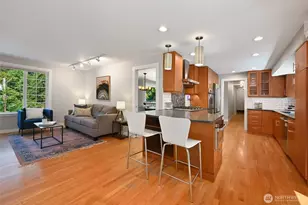5212 W Mercer Pl, Mercer Island, WA 98040 - Photo 12