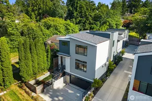 825 NE 105th St, Seattle, WA 98125 - Photo 30
