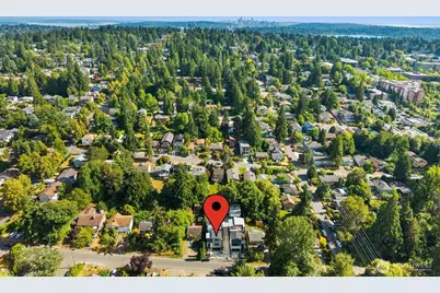 825 NE 105th Street, Seattle, WA 98125 - Photo 32