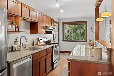 461 N 45th Street #Unit 6, Seattle, WA 98103 - Photo 10