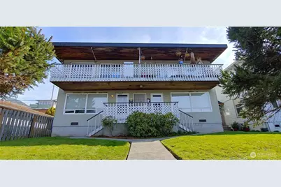 2119 Grand Avenue #3, Everett, WA 98201 - Photo 1