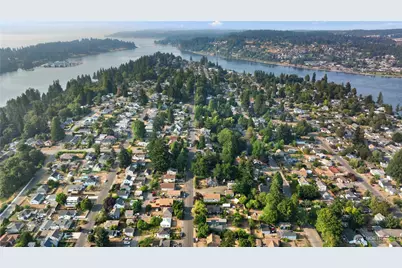 1530 N Wycoff Avenue, Bremerton, WA 98312 - Photo 4