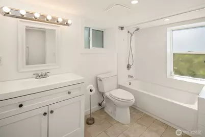 3943 S Orcas Street, Seattle, WA 98118 - Photo 24