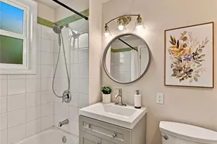 6542 Greenwood Ave N, Seattle, WA 98103 - Photo 24