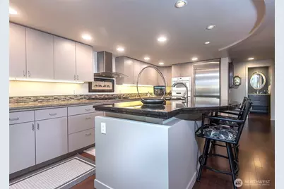 2040 Waverly Place N #301, Seattle, WA 98109 - Photo 10