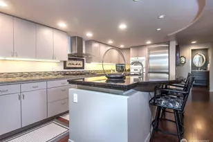 2040 Waverly Pl N, Seattle, WA 98109 - Photo 10