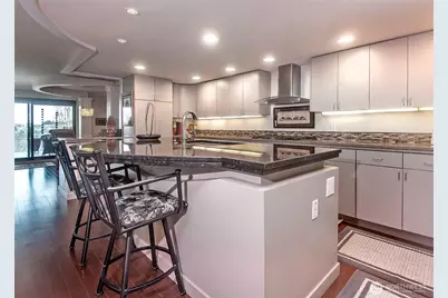 2040 Waverly Place N #301, Seattle, WA 98109 - Photo 8