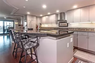 2040 Waverly Pl N, Seattle, WA 98109 - Photo 8