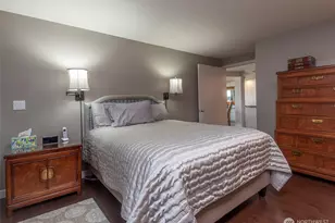 2040 Waverly Pl N, Seattle, WA 98109 - Photo 18