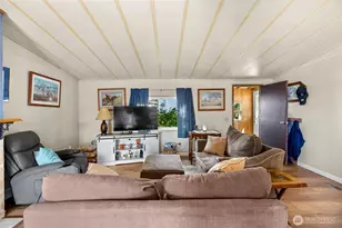 2306 Grant Pl, Anacortes, WA 98221 - Photo 4