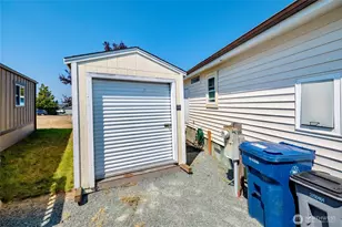 2306 Grant Pl, Anacortes, WA 98221 - Photo 24