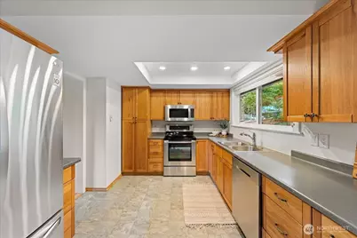 9210 166th Place NE, Redmond, WA 98052 - Photo 10