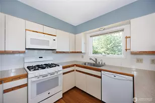 1117 Undine St, Bellingham, WA 98229 - Photo 8