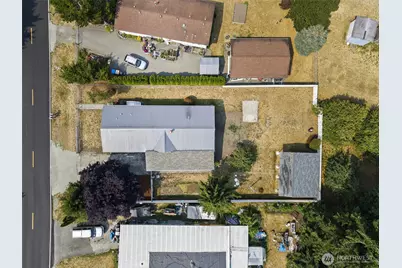 8720 Pepperidge Lane SE, Yelm, WA 98597 - Photo 2