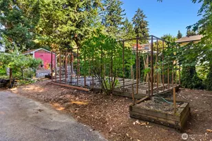 4648 D Milluhr Dr NE, Olympia, WA 98516 - Photo 36