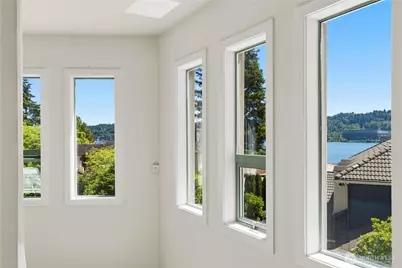 7432 E Mercer Wy, Mercer Island, WA 98040 - Photo 38