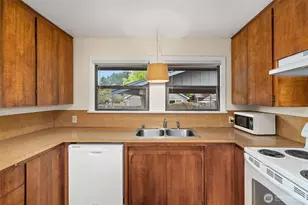 1719 8th Ave SW, Olympia, WA 98502 - Photo 14