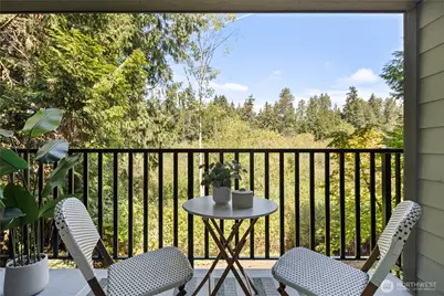11110 NE 125th Lane #H229, Kirkland, WA 98034 - Photo 10