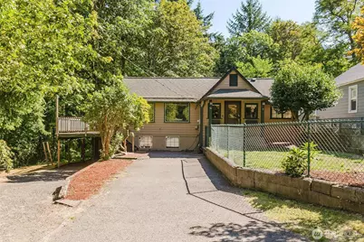 918 Taylor Street E, Port Orchard, WA 98366 - Photo 1