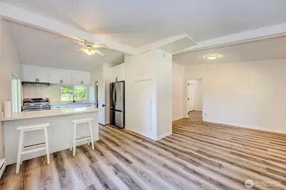 5700 212th Street SW, Mountlake Terrace, WA 98043 - Photo 22