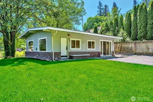 5700 212th St SW, Mountlake Terrace, WA 98043 - Photo 4