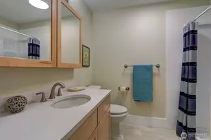 18268 NE 97th Way, Redmond, WA 98052 - Photo 8
