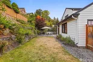 803 W Etruria St, Seattle, WA 98119 - Photo 32