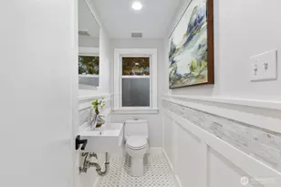 803 W Etruria St, Seattle, WA 98119 - Photo 16