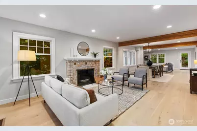 803 W Etruria Street, Seattle, WA 98119 - Photo 4