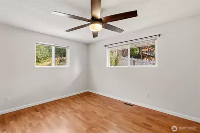 1875 NE Bentley Drive, Bremerton, WA 98311 - Photo 18