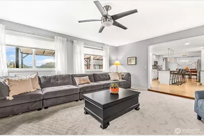 11907 NE 133rd Place, Kirkland, WA 98034 - Photo 14