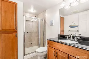 11907 NE 133rd Pl, Kirkland, WA 98034 - Photo 32