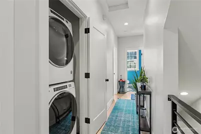 2111 9th Avenue W #22, Seattle, WA 98119 - Photo 24