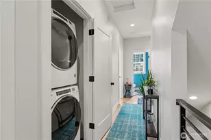 2111 9th Ave W, Seattle, WA 98119 - Photo 24