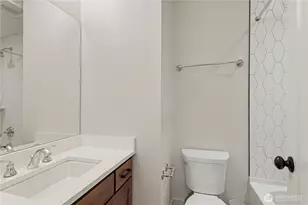 2111 9th Ave W, Seattle, WA 98119 - Photo 22