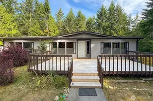 223 Lorilee Ln, Port Angeles, WA 98363 - Photo 2