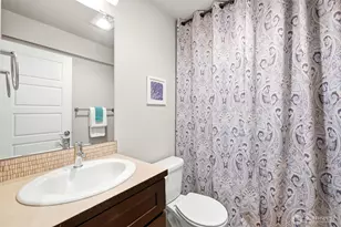 19225 Damson Rd, Lynnwood, WA 98036 - Photo 20