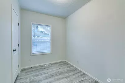 2400 Donovan Avenue #4, Bellingham, WA 98225 - Photo 12
