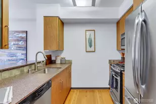 413 NE 70th St, Seattle, WA 98115 - Photo 14
