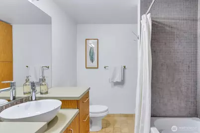 413 NE 70th Street #309, Seattle, WA 98115 - Photo 20