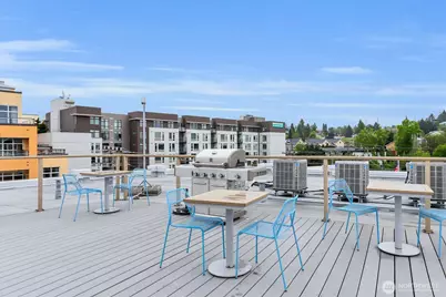 413 NE 70th Street #309, Seattle, WA 98115 - Photo 2