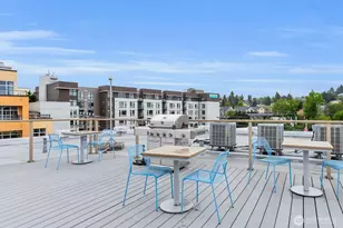 413 NE 70th St, Seattle, WA 98115 - Photo 2