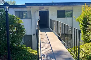 1020 S 230th St, Des Moines, WA 98198 - Photo 1