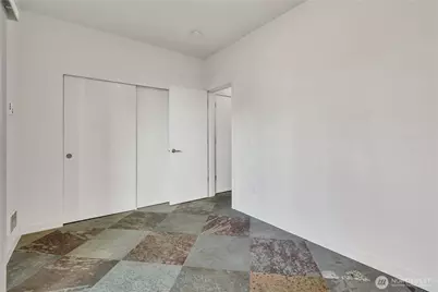 4206 S Greenbelt Station Drive, Seattle, WA 98118 - Photo 4